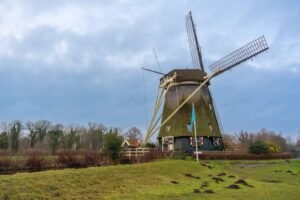 Bouw van een Nieuwe Windmolen! Duurzame Energie in Opkomst