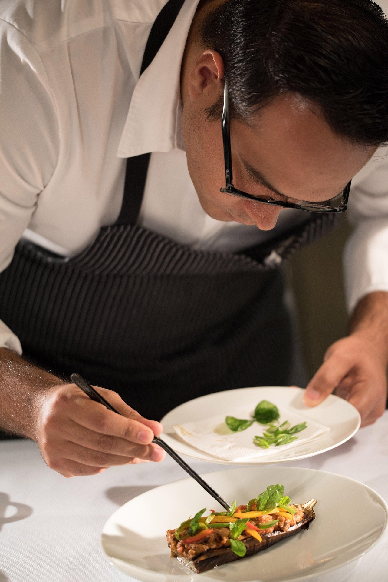 Cooking Classes London Ontario: Learn New Culinary Skills with Confidence